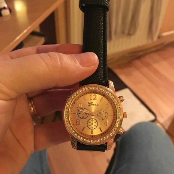 Women Watches Quartz Watch Geneva Rhinestone Cryst - Picture 3 of 3